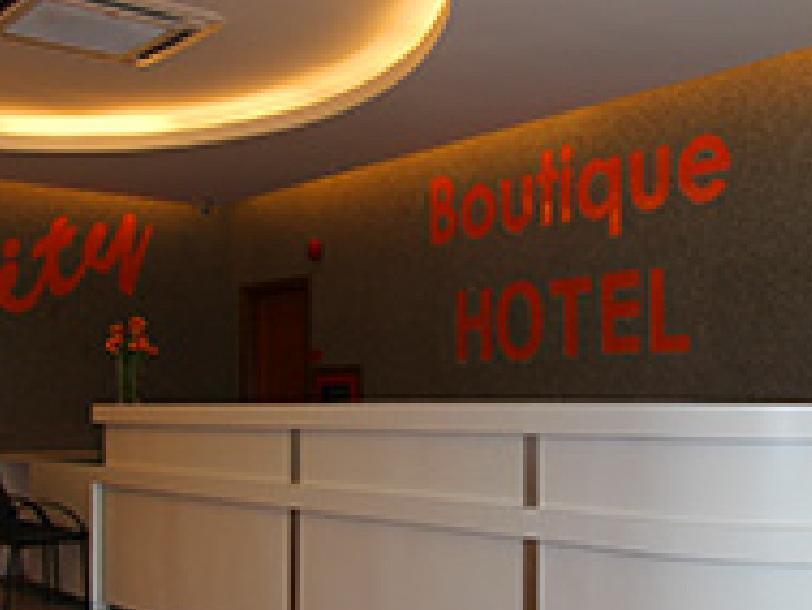 Oyo 419 City Boutique Hotel Банги Экстерьер фото