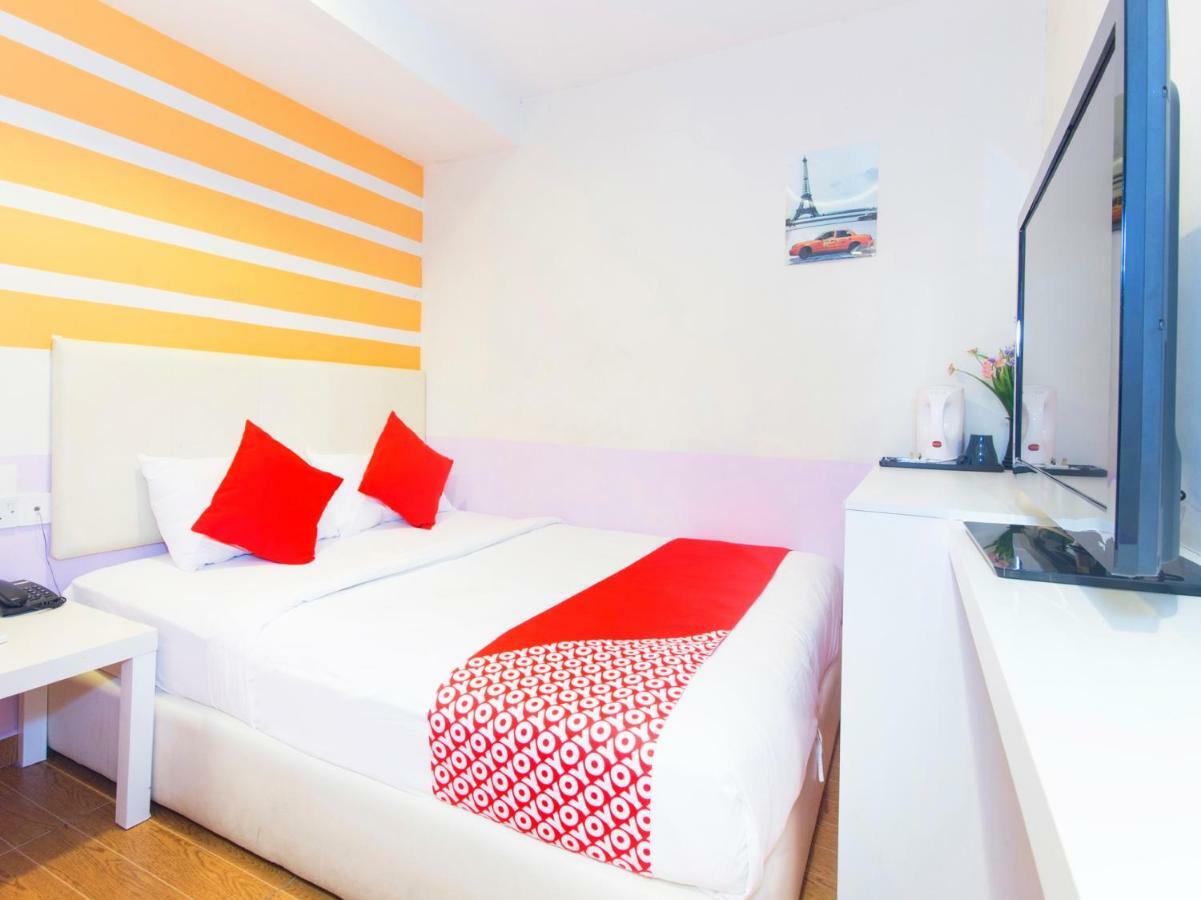 Oyo 419 City Boutique Hotel Банги Экстерьер фото