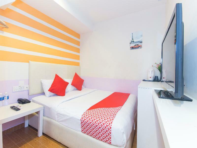 Oyo 419 City Boutique Hotel Банги Экстерьер фото