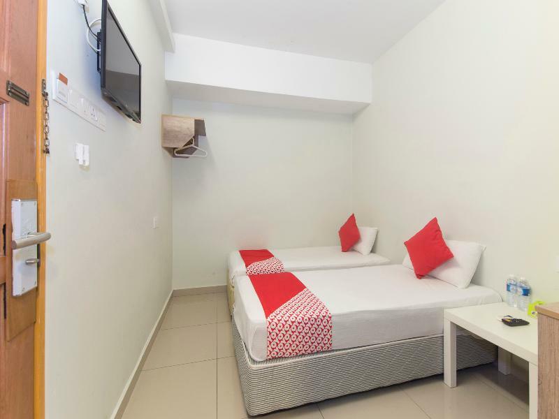 Oyo 419 City Boutique Hotel Банги Экстерьер фото